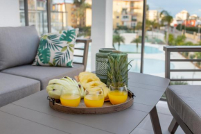 Sunny apartment in Denia with outdoor swimming pool and garage parking place included, 300m from the sandy beach